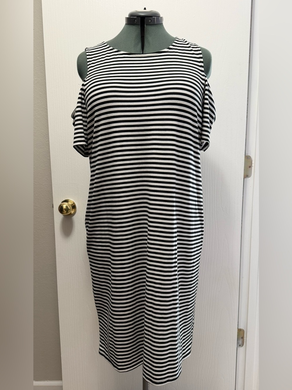 Torrid Striped Cold Shoulder Midi Dress Black White Knit Plus Size 2X